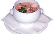 Consommé de volaille au citron et à la menthe