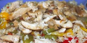Riz au poulet et poivrons